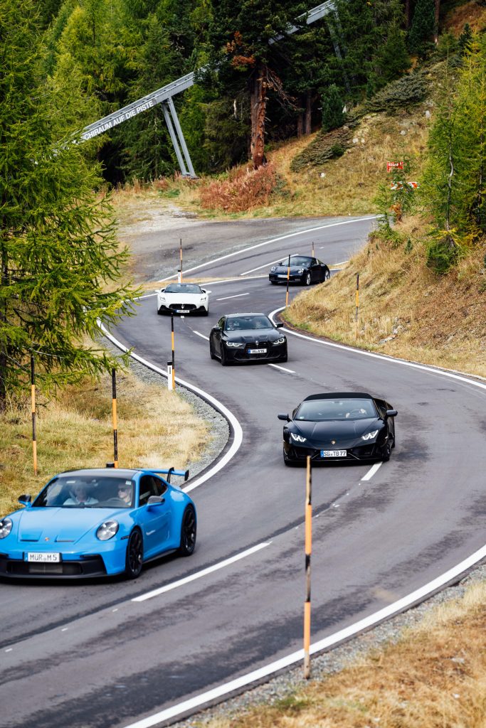 Cruisefire Anniversary Drive 2025 – exklusive Sportwagentour für Unternehmer mit Ferrari, Lamborghini, Porsche und McLaren. Route von München über Gardasee, Côte d’Azur, Piemont bis in die Pyrenäen.
