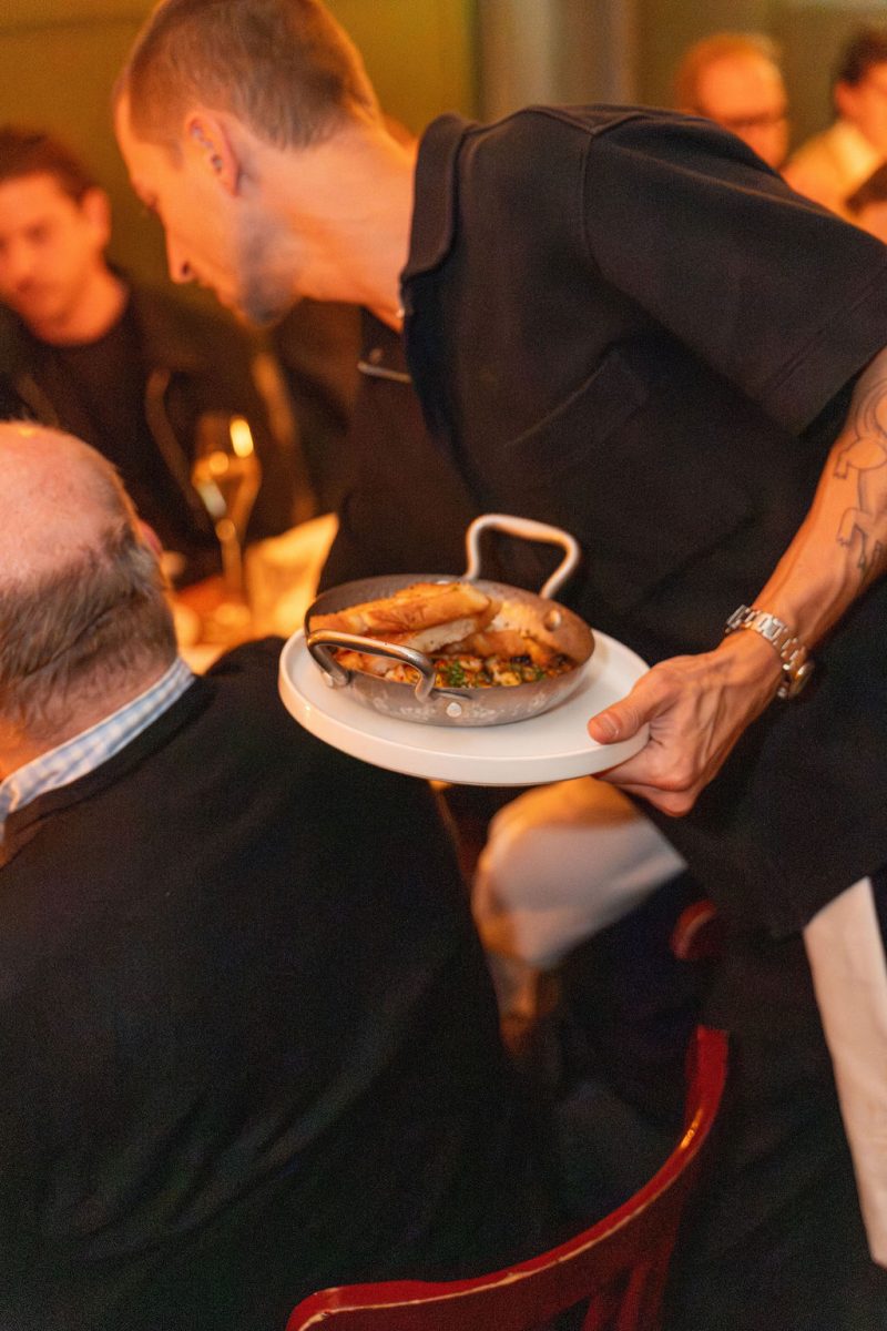 Dine & Drive 2026 – exklusives Unternehmer-Dinner in der Burger & Lobster Bank in München mit Sportwagen und Networking.