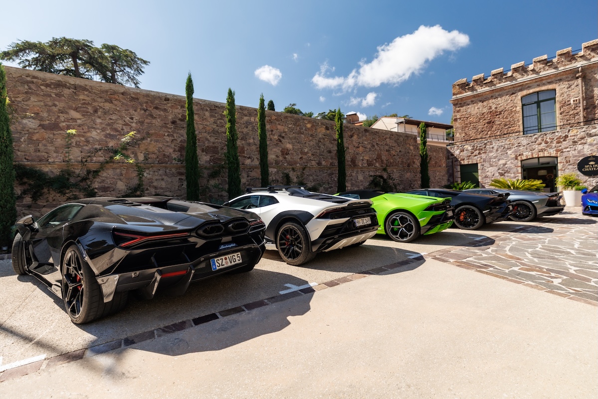 Lamborghini Line-up beim Cruisefire Bull Run Saint-Tropez 2025 für Penske Sportwagen Hamburg