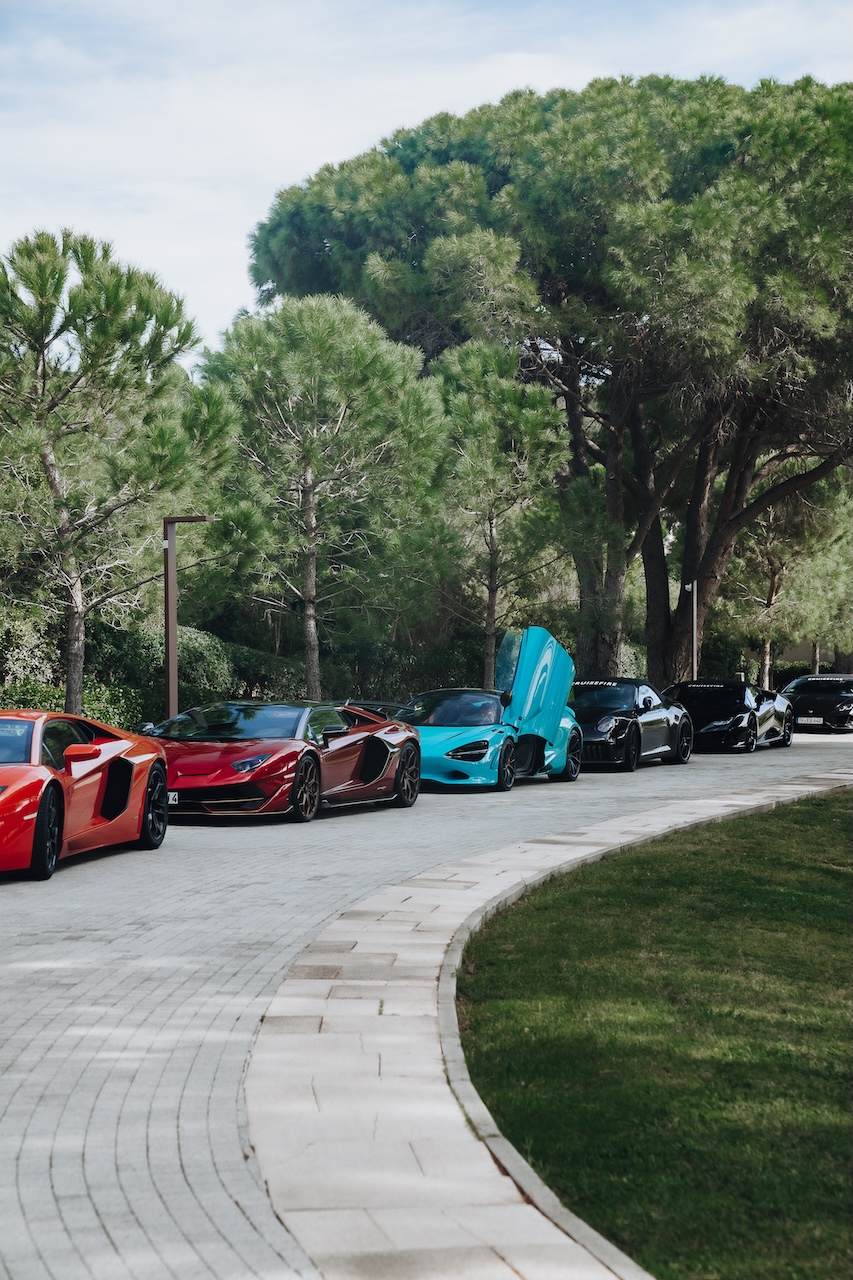 Cruisefire Sportwagen beim Summer Drive Sardinien 2026